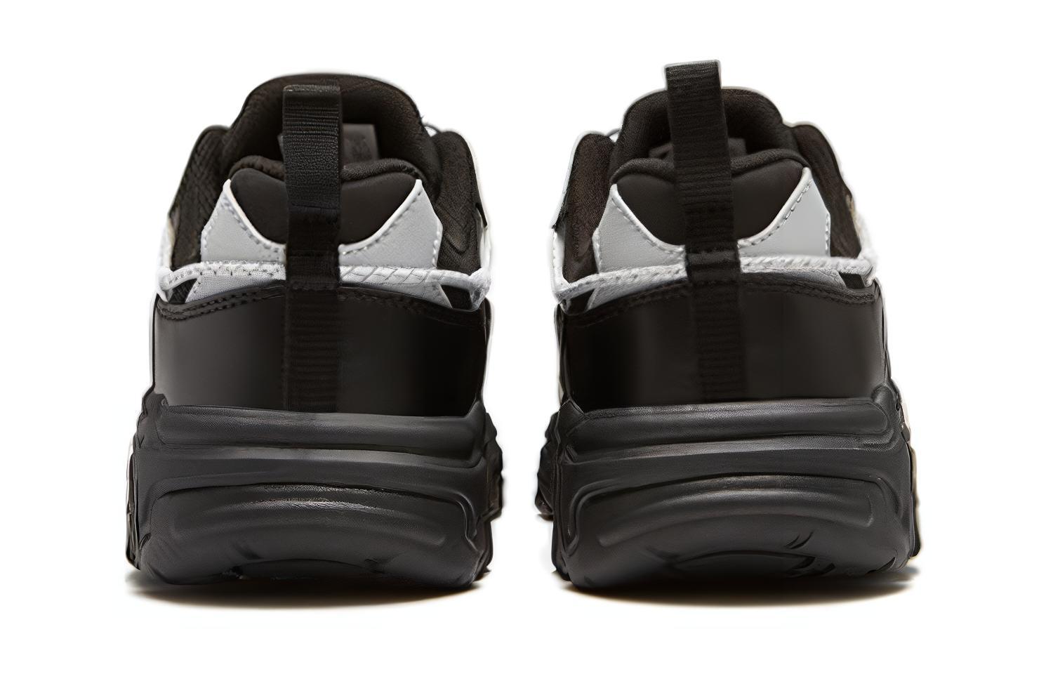 Shop (PS) FILA Larian 'Tapak Kaki Kucing Hitam' K15B341132PBK