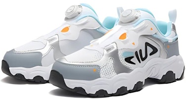 (PS) フィラ ランニング ロー "白/銀/灰" (FILA Running Low "白/銀/灰") K55B421103FWB Lookbook (PS) フィラ ランニング ロー "白/銀/灰" (FILA Running Low "白/銀/灰") K55B421103FWB