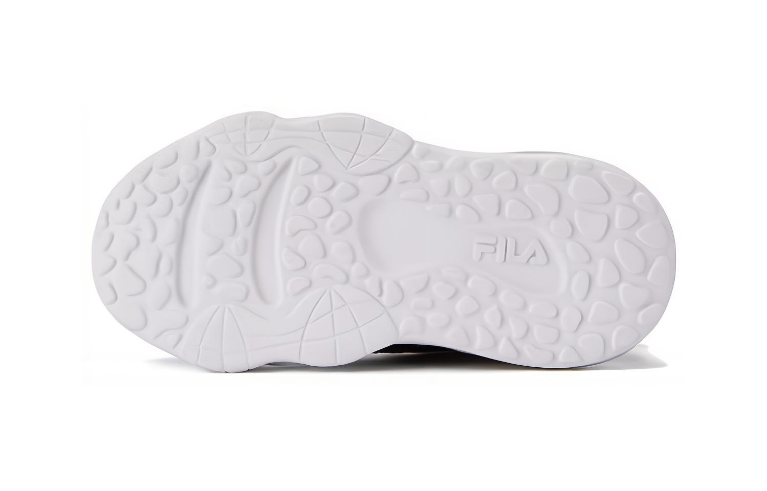 Shop (PS) Sepatu Lari FILA 'Hitam Putih Kilat' K14B311604FBW