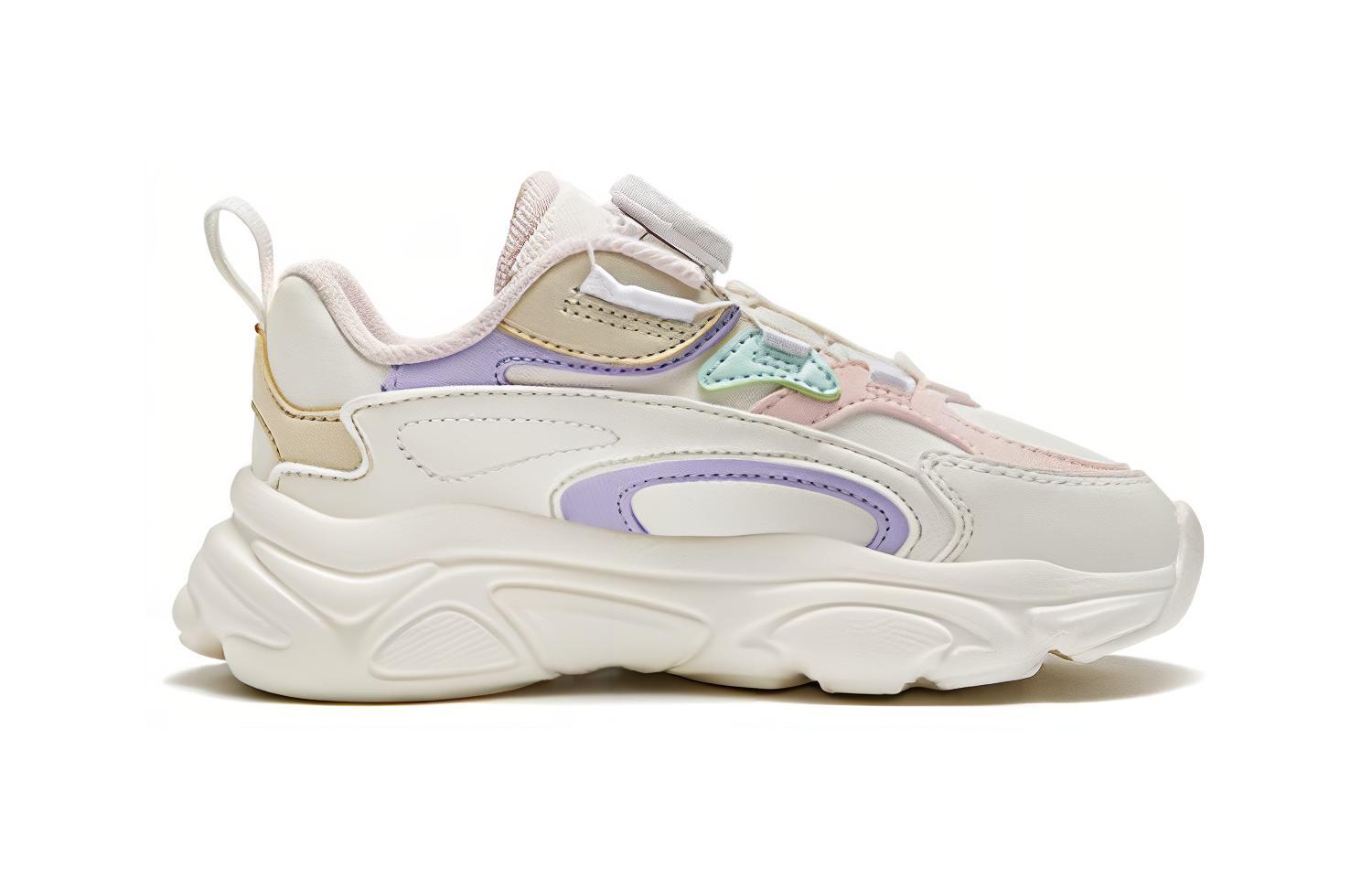 Lookbook (PS) FILAランニングシューズ 快適通気性白 (FILA ranningushūzu  kaiteki tsūki-sei shiro) K14B341133FGV