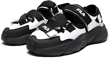 兒童 FILA斐樂 緩震舒適 防滑防踢速乾兒童涼鞋 黑白色 Lookbook 兒童 FILA斐樂 緩震舒適 防滑防踢速乾兒童涼鞋 黑白色