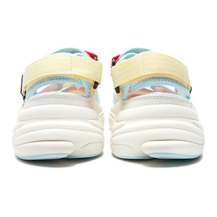 Lookbook (PS) Sandal FILA 'Putih Biru' K55B423804FGB