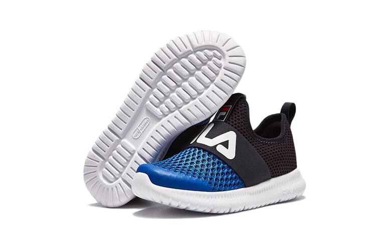 Shop 中童 FILA斐樂 舒適百搭 耐磨 兒童訓練鞋 藍色