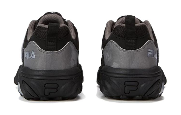 Shop (PS) FILA Sepatu Training 'Hitam Perak' K15B312501FBS