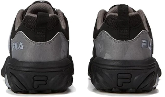(PS) FILA Sepatu Training 'Hitam Perak' K15B312501FBS Shop (PS) FILA Sepatu Training 'Hitam Perak' K15B312501FBS