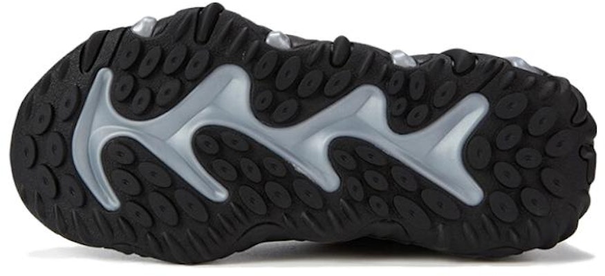 (PS) FILA Sepatu Training 'Hitam Perak' K15B312501FBS Purchase (PS) FILA Sepatu Training 'Hitam Perak' K15B312501FBS