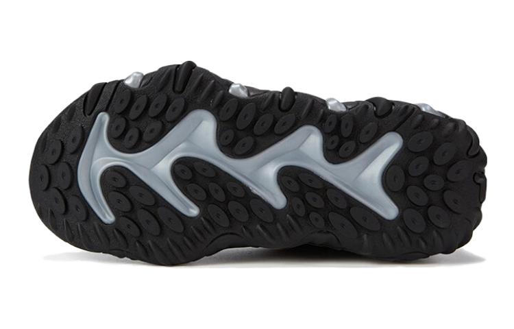 Purchase (PS) FILA Sepatu Training 'Hitam Perak' K15B312501FBS
