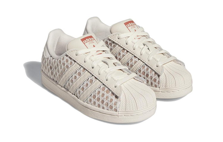 Lookbook (PS) (유아용) 아이비 파크 x 아디다스 슈퍼스타 '아이비토피아' HP9537 HP9537