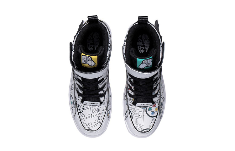 Shop (Preschool) Li-Ning Mid-Top 'Black White Bounce' YKCS020-5