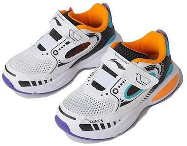 幼童 LiNing李寧 休閒運動涼鞋 白藍黑 Lookbook 幼童 LiNing李寧 休閒運動涼鞋 白藍黑