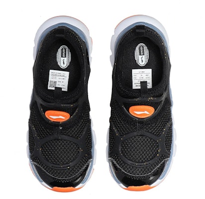 (PS) Sneaker Li-Ning 'Hitam Biru' YKAP158-1 Lookbook (PS) Sneaker Li-Ning 'Hitam Biru' YKAP158-1
