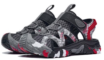 (PS) Li-Ning Trek 1.5 'Merah Cinnabar' YKKT004-7 Lookbook (PS) Li-Ning Trek 1.5 'Merah Cinnabar' YKKT004-7