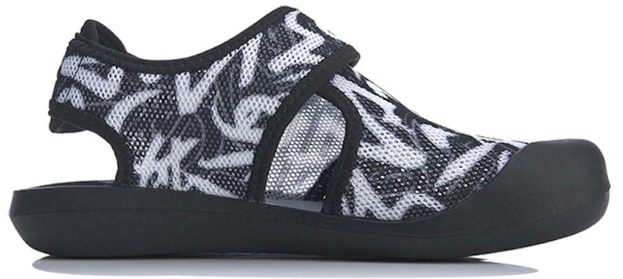 (PS) 리닝 샌들 블랙/화이트 (Li-ning Sandal Black/White) YKUQ042-7 Order (PS) 리닝 샌들 블랙/화이트 (Li-ning Sandal Black/White) YKUQ042-7