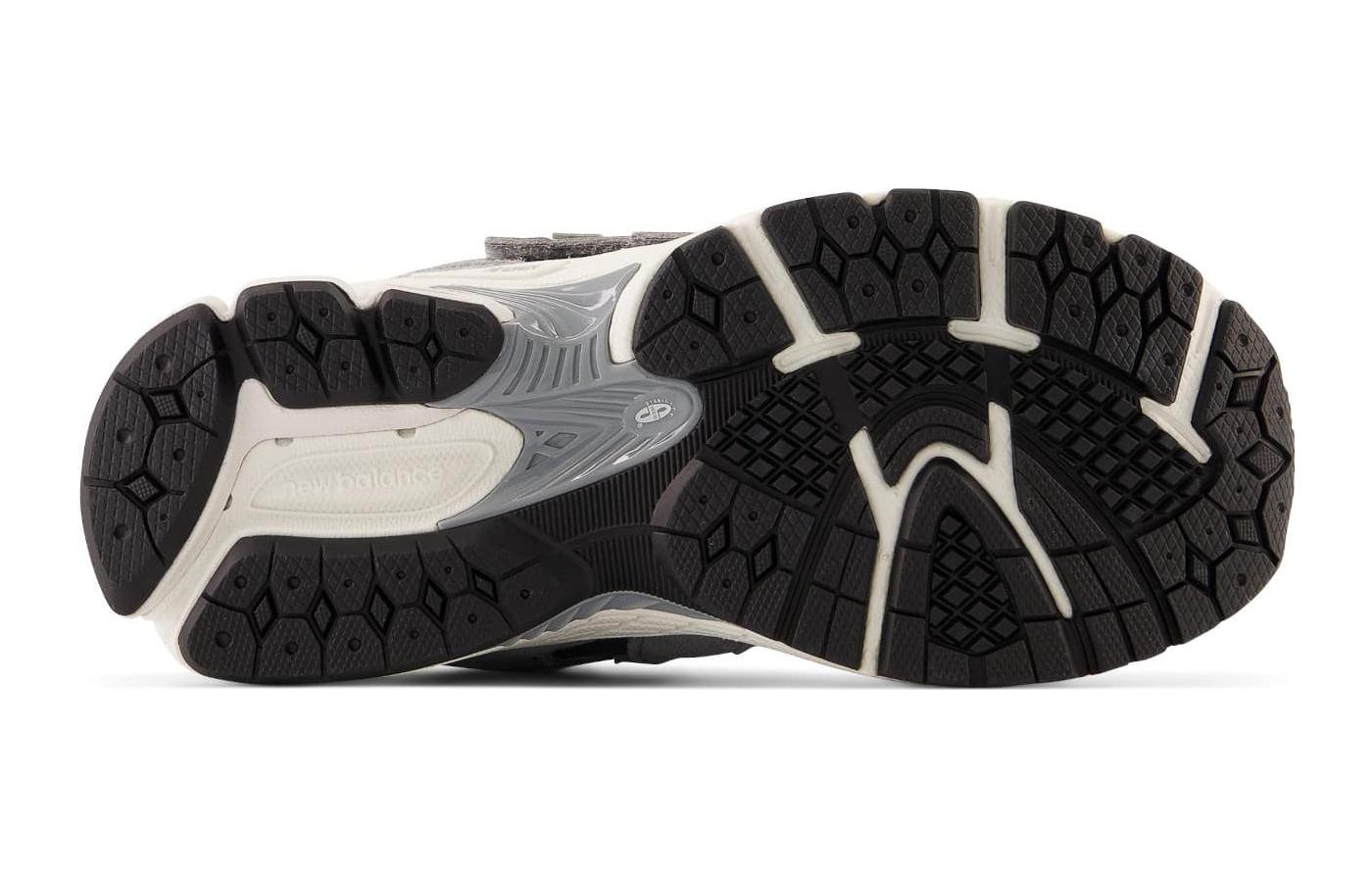 Shop (PS) New Balance 2002R 钢色款 PV2002ST