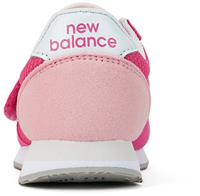 (PS) New Balance 220 'Larian Retro Merah Jambu' KV220BEP Lookbook (PS) New Balance 220 'Larian Retro Merah Jambu' KV220BEP