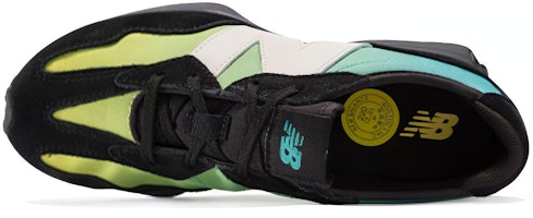 中童 New Balance 327系列 黑藍色 Lookbook 中童 New Balance 327系列 黑藍色