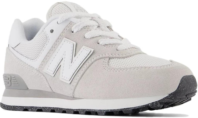 (PS) New Balance 574 'Core Pack - Nimbus Cloud' Awan Nimbus PC574EVW Lookbook (PS) New Balance 574 'Core Pack - Nimbus Cloud' Awan Nimbus PC574EVW