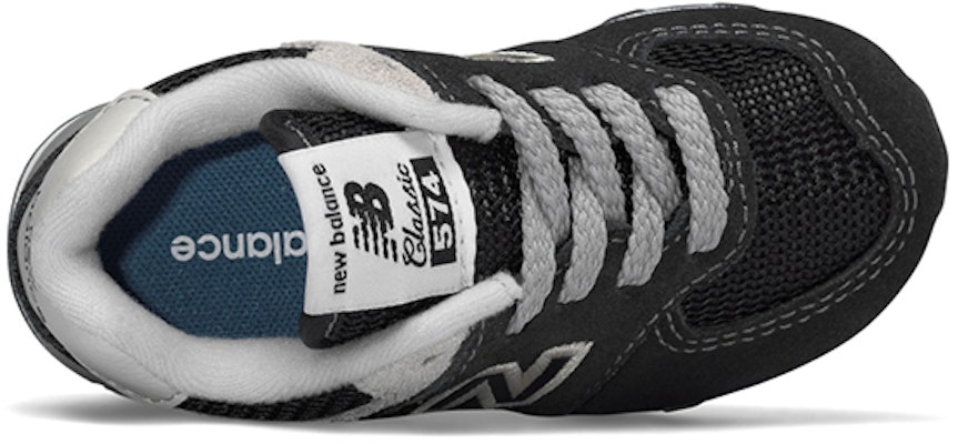 幼童 New Balance 574 Core 黑灰色 Lookbook 幼童 New Balance 574 Core 黑灰色