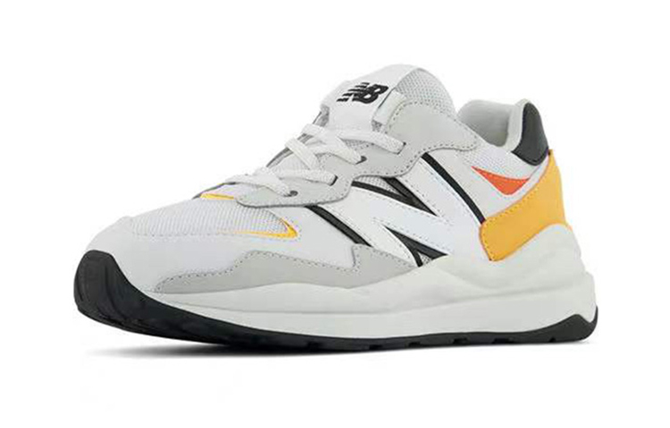 Lookbook (PS) ニューバランス57/40 黒白オレンジ PV5740SB