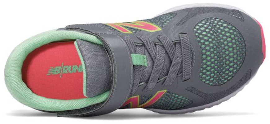 (PS) New Balance 720 V4 'Gris con Cierre de Velcro' KV720GGY Lookbook (PS) New Balance 720 V4 'Gris con Cierre de Velcro' KV720GGY