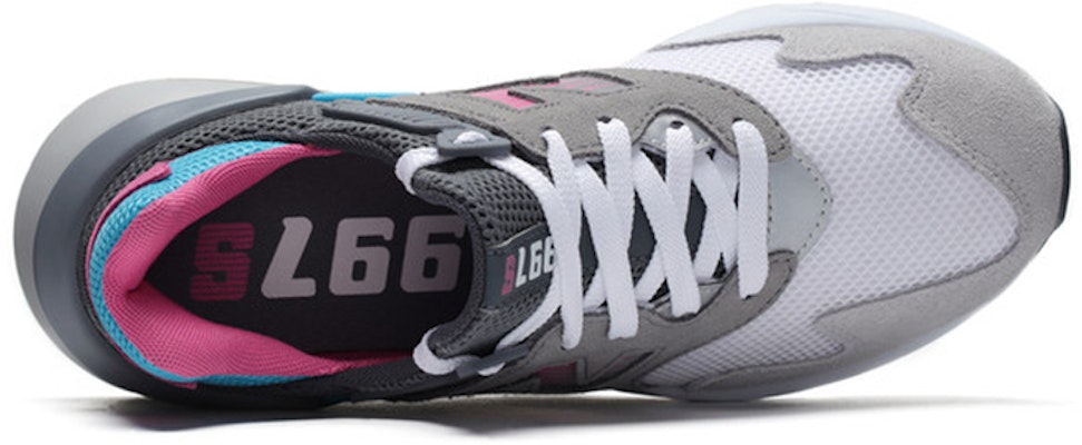 大童 New Balance 997系列 灰白變為
大童 New Balance 997系列 灰白色 Lookbook 大童 New Balance 997系列 灰白變為
大童 New Balance 997系列 灰白色