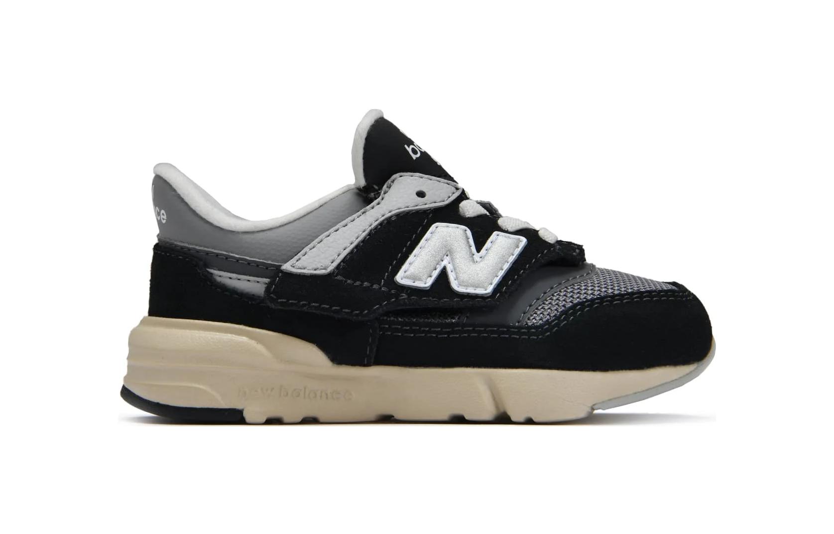 Order (PS) New Balance 997R ''Nero'' NW997RHC