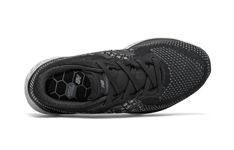 Lookbook (PS) ニューバランス FF880v10 黒白 YP880B10