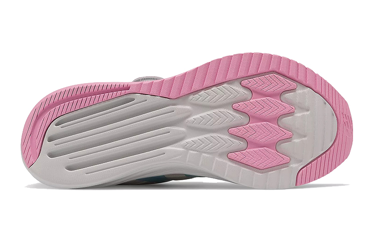 Shop 大童 New Balance FuelCore Reveal 藍粉色