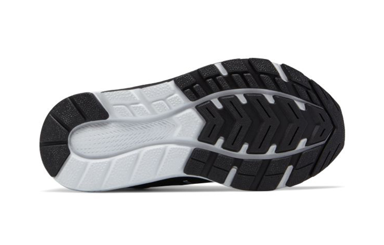 Shop 中童 New Balance 燃油核心热切 黑色
(Traditional Chinese: 中童 New Balance 燃油核心熱切 黑色)