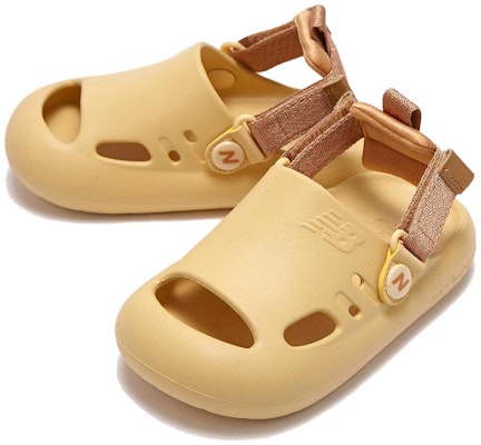 (PS) New Balance Korea Sandal 'Kuning Serbaguna Selesa' NKPMDS212Y Lookbook (PS) New Balance Korea Sandal 'Kuning Serbaguna Selesa' NKPMDS212Y