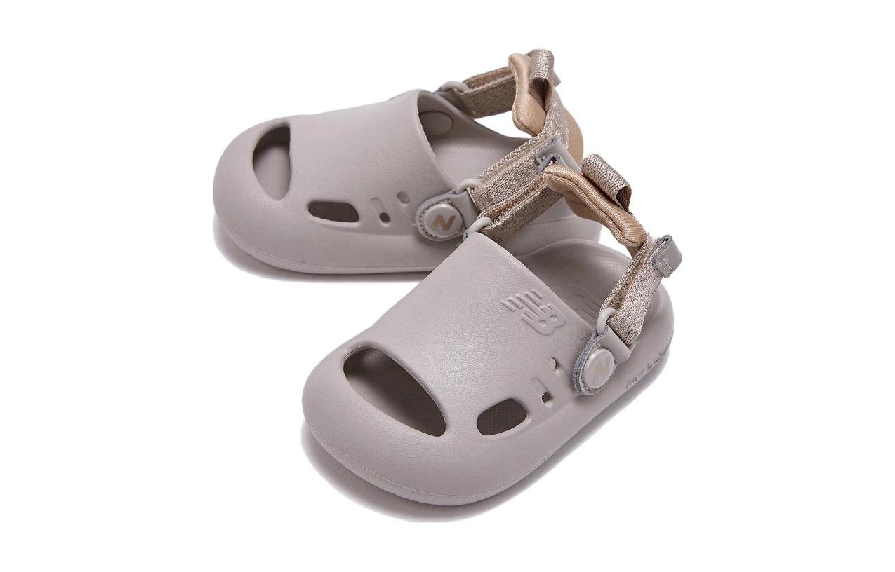 Lookbook (PS) New Balance Korea Sandalen ''Grijs Comfort'' NKPMDS214G