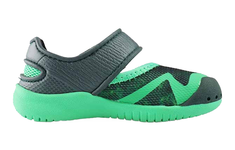 Order (PS) (幼児用) ニューバランス マーベルx208サンダル「ブラックグリーン」「ハルク」KA208HKY KA208HKY