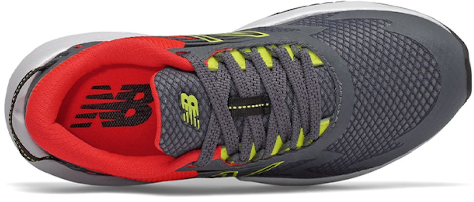 (PS) New Balance Rave Run 'Gris Rojo' YKRAVLL1 Lookbook (PS) New Balance Rave Run 'Gris Rojo' YKRAVLL1