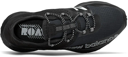 Lookbook 中童 New Balance Roav Trail 系列 黑白