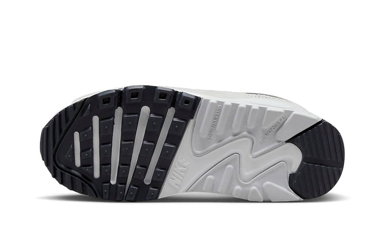 Shop （學齡前）Nike Air Max 90 皮革 '紫羅蘭霜' CD6867-123