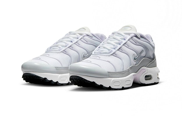 (PS) 耐克Air Max Plus "铂金紫罗兰霜" CD0610-108 Lookbook (PS) 耐克Air Max Plus "铂金紫罗兰霜" CD0610-108