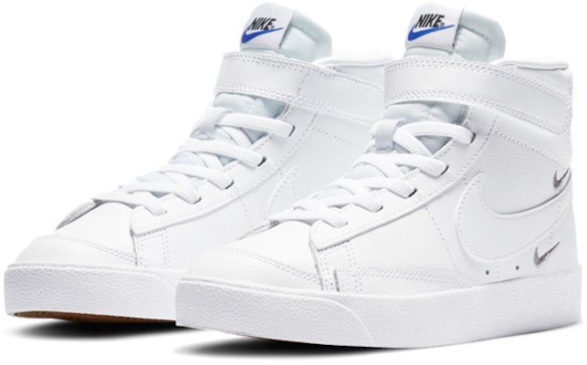 (學齡前)Nike Blazer Mid '77 SE「姐妹情誼 - 白色金屬銀」DC0465-100 Lookbook (學齡前)Nike Blazer Mid '77 SE「姐妹情誼 - 白色金屬銀」DC0465-100