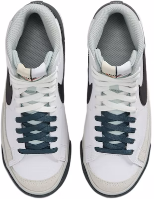 (JR) Nike Blazer Mid '77 Remix 'Split White Spruce' Putih Hijau Pucuk. FN6937-101 Lookbook (JR) Nike Blazer Mid '77 Remix 'Split White Spruce' Putih Hijau Pucuk. FN6937-101