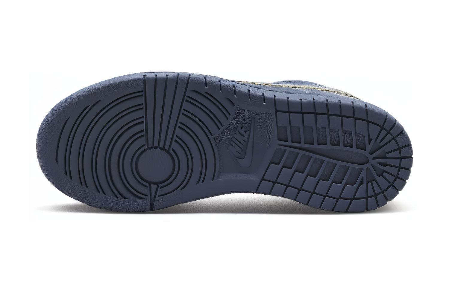 Purchase (PS) Nike Dunk Low 'Halloween - Aku Takut Bukan!' FQ8355-491