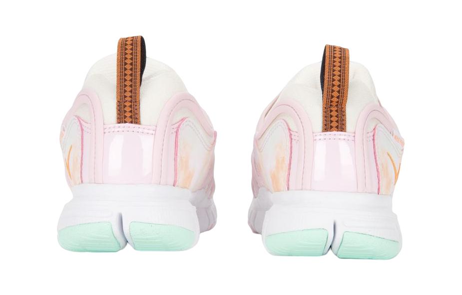 Lookbook (PS) 耐克Dynamo Free粉白童鞋 FJ7724-181