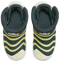 Shop 兒童 Nike Dynamo GO 防滑耐磨 兒童運動休閒鞋 灰白色