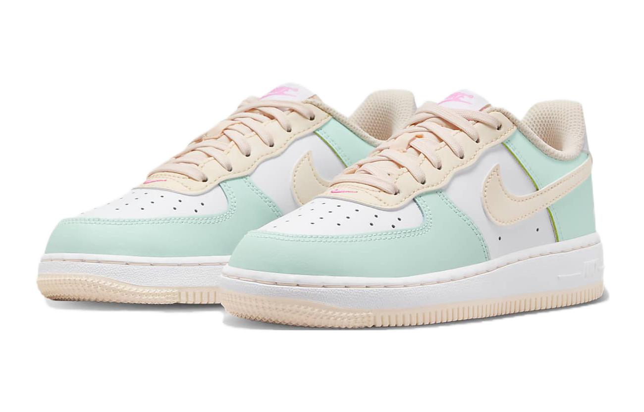Lookbook (PS) Nike Force 1 'Emerald Rise Guava Ice' Sneakers Wanita Terbaru FJ3484-300