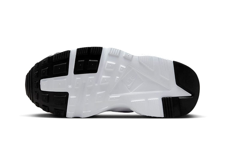 Shop (PS) Nike Huarache Run 'Hitam Abu Netral' 704949-044