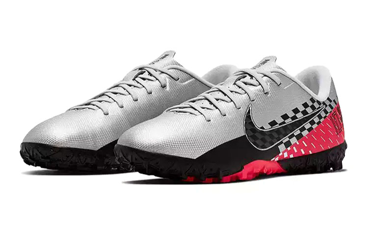 Lookbook (PS) ナイキ Jr. マーキュリアル ヴェイパー 13 アカデミー ネイマール Jr. TF シルバー/ブラック/レッド AT8144-006