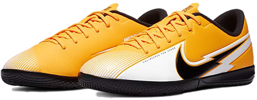 (PS) (幼児用) ナイキJrマーキュリアルヴェイパー 13 アカデミー IC インドアコート 'ブラックイエロー' AT8137-801 AT8137-801 Lookbook (PS) (幼児用) ナイキJrマーキュリアルヴェイパー 13 アカデミー IC インドアコート 'ブラックイエロー' AT8137-801 AT8137-801