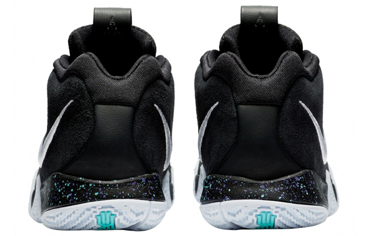 Lookbook (PS) ナイキ カイリー4 ブラックホワイト AA2898-002