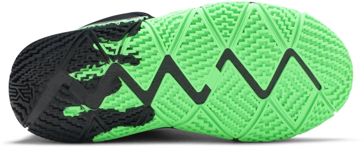 (PS) 耐克 凯里 4 '万圣节' 运动鞋 AA2898-012 Shop (PS) 耐克 凯里 4 '万圣节' 运动鞋 AA2898-012