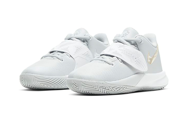 Lookbook (PS) Nike Kyrie Flytrap 3 'Pure Platinum' Sepatu Basket Silver BQ5621-007