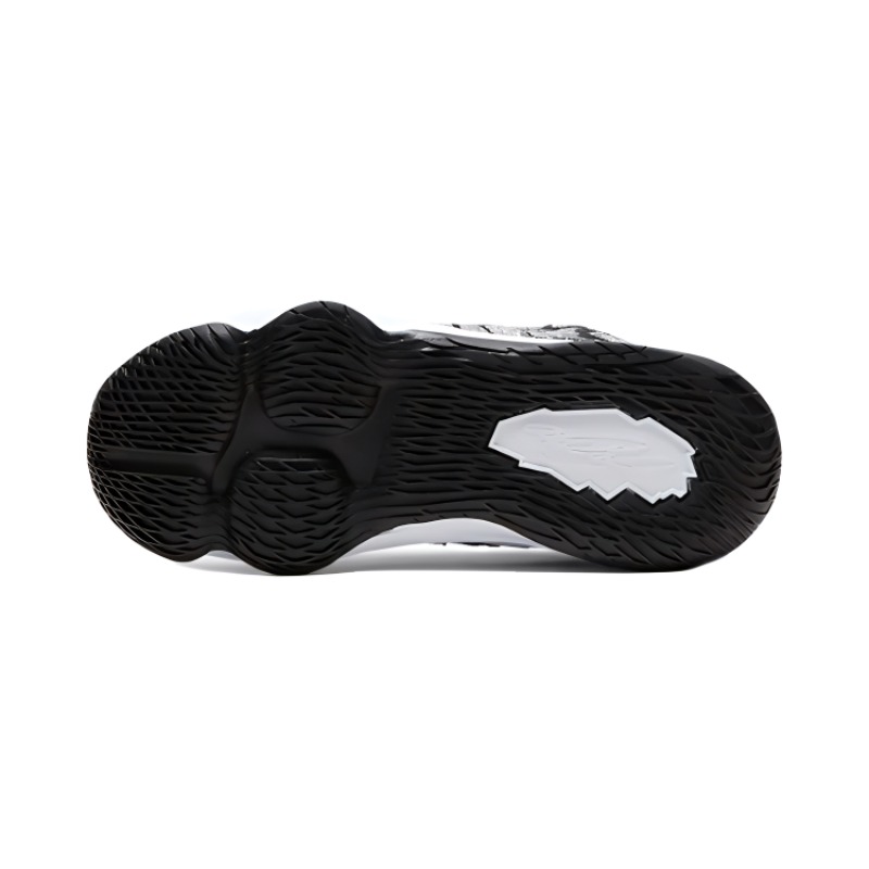 Shop 【BP幼童】Nike LeBron XVII 輕便高筒實戰籃球鞋 黑白