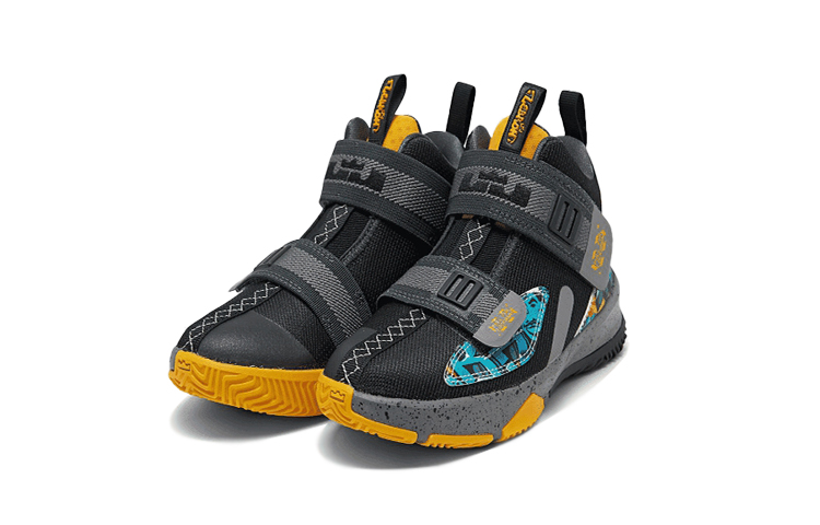 Order (PS) Nike LeBron Soldier 13 BP ''Zwart Blauw'' AR7586-070
